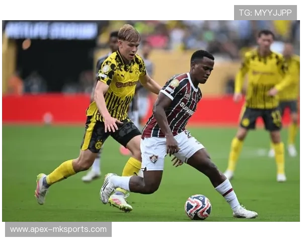 弗赖堡边路提速引爆全场,战术革新引领联赛新风向