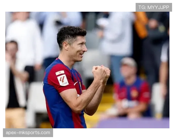 莱万多夫斯基达成职业生涯百球里程碑，状态回暖表现抢眼